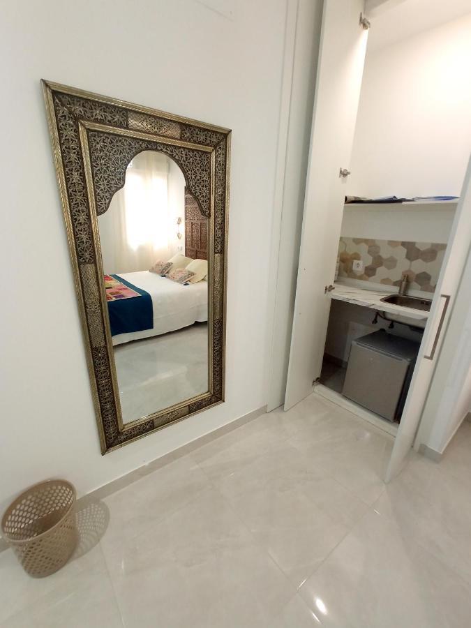 P Los Encantos De Almavir Cordoue Extérieur photo