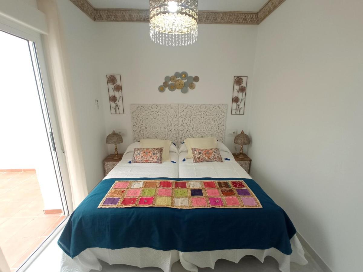 P Los Encantos De Almavir Cordoue Extérieur photo